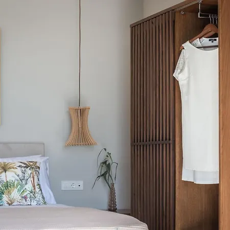 Delight Luxury - Contemporary Elegance & Tranquility, By Zantewize فيلة