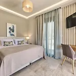 Delight Luxury - Contemporary Elegance & Tranquility, By Zantewize * Pandokrátor