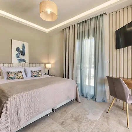 Delight Luxury - Contemporary Elegance & Tranquility, By Zantewize * Pandokrátor