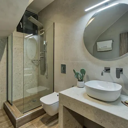 Delight Luxury - Contemporary Elegance & Tranquility, By Zantewize