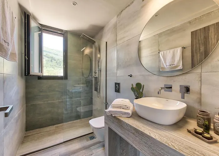 Delight Luxury - Contemporary Elegance & Tranquility, By Zantewize Pandokrátor