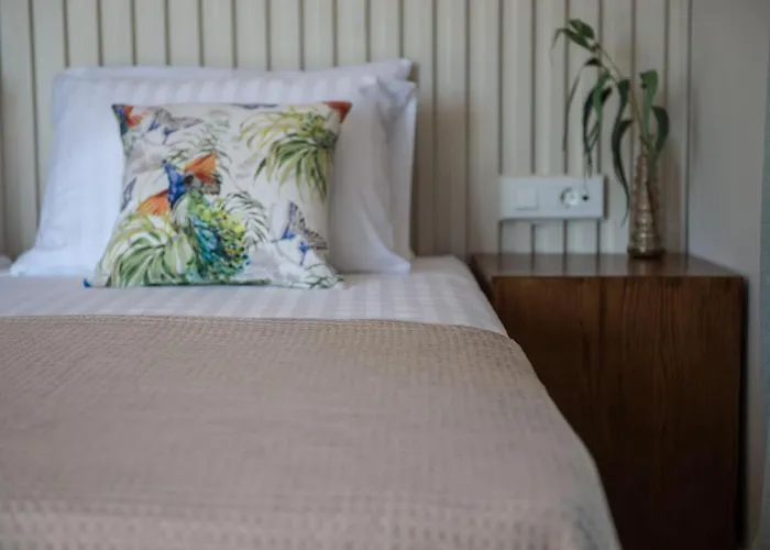 Delight Luxury - Contemporary Elegance & Tranquility, By Zantewize *