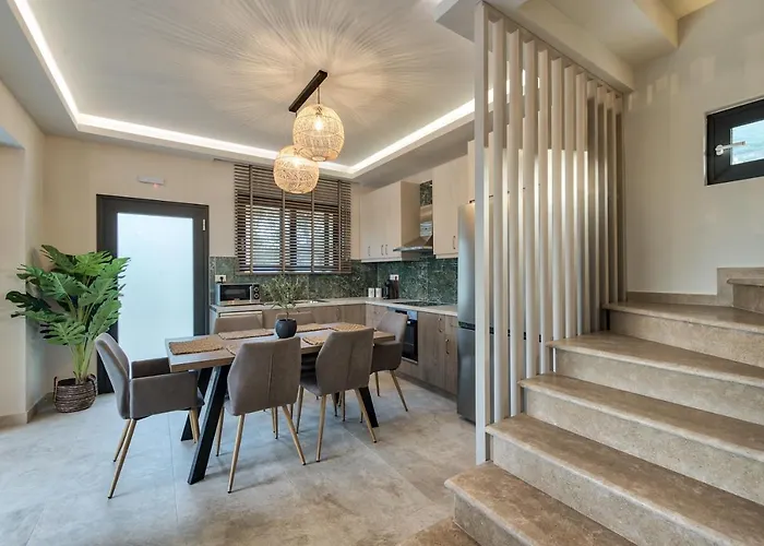 Delight Luxury - Contemporary Elegance & Tranquility, By Zantewize Villa Pandokrátor