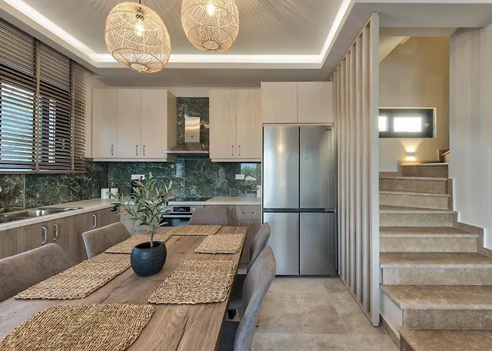 Delight Luxury - Contemporary Elegance & Tranquility, By Zantewize Pandokrátor