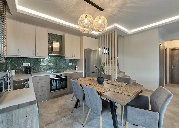 Delight Luxury - Contemporary Elegance & Tranquility, By Zantewize