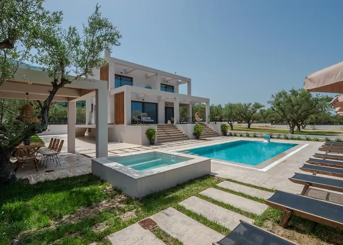 Delight Luxury - Contemporary Elegance & Tranquility, By Zantewize Pandokrátor