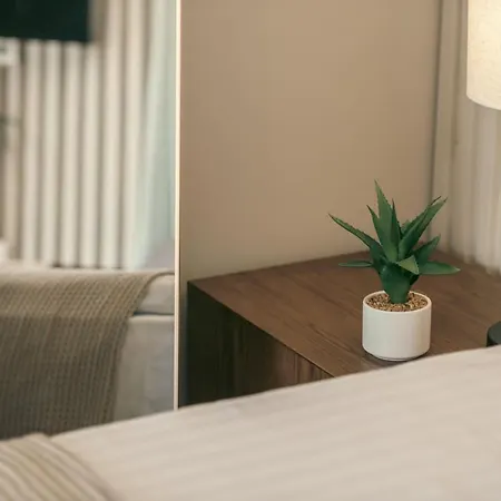 Delight Luxury - Contemporary Elegance & Tranquility, By Zantewize