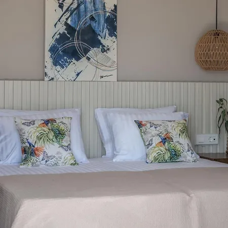 Delight Luxury - Contemporary Elegance & Tranquility, By Zantewize * Pandokrátor