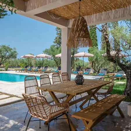 Delight Luxury - Contemporary Elegance & Tranquility, By Zantewize *