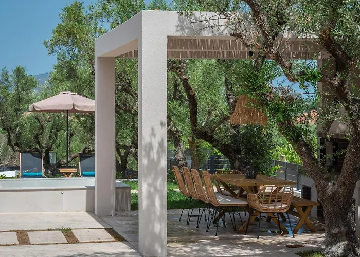 Delight Luxury - Contemporary Elegance & Tranquility, By Zantewize * Pandokrátor